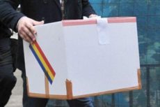 Pacientii di spitalele din Bucuresti vor vota cu urna mobila